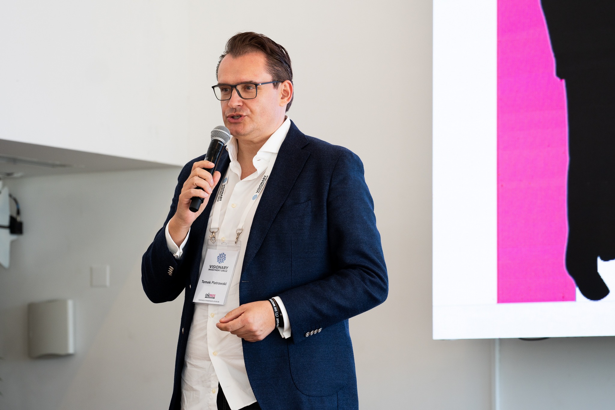 vic24-Tomek_Piotrowski